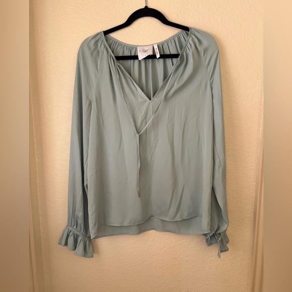 L'Academie Women's Blouse Size Small - Picture 1 of 7